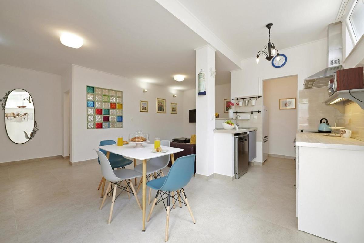 Smuketa In Trogir Haus Fuer 4 Personen Villa Exterior foto